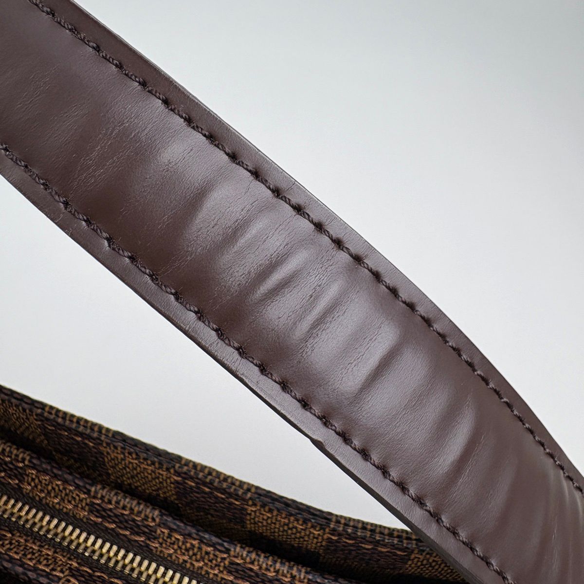 Louis Vuitton Aubagne Shoulder Bag Damier Brown — view 5