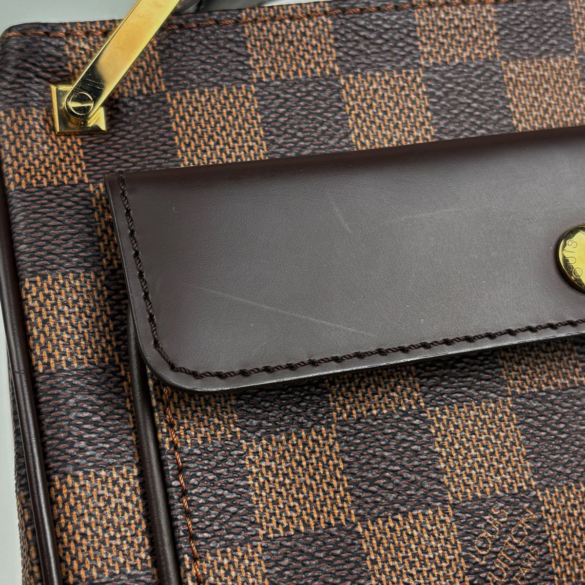 Louis Vuitton Aubagne Shoulder Bag Damier Brown — view 4