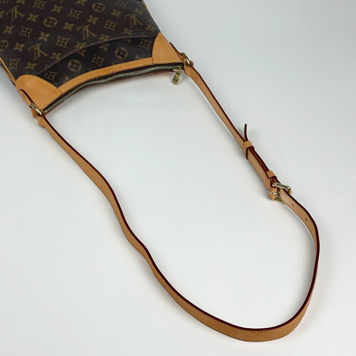 Louis Vuitton Odeon PM Shoulder Bag Monogram Brown — view 7