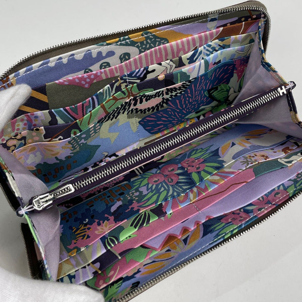 Hermes Azap Long Silk in Wallet Veau Etoupe — view 5