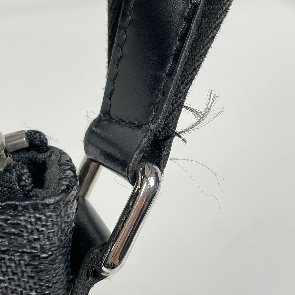 Louis Vuitton Mick MM Shoulder Bag Crossbody Damier Graphite Black — view 4