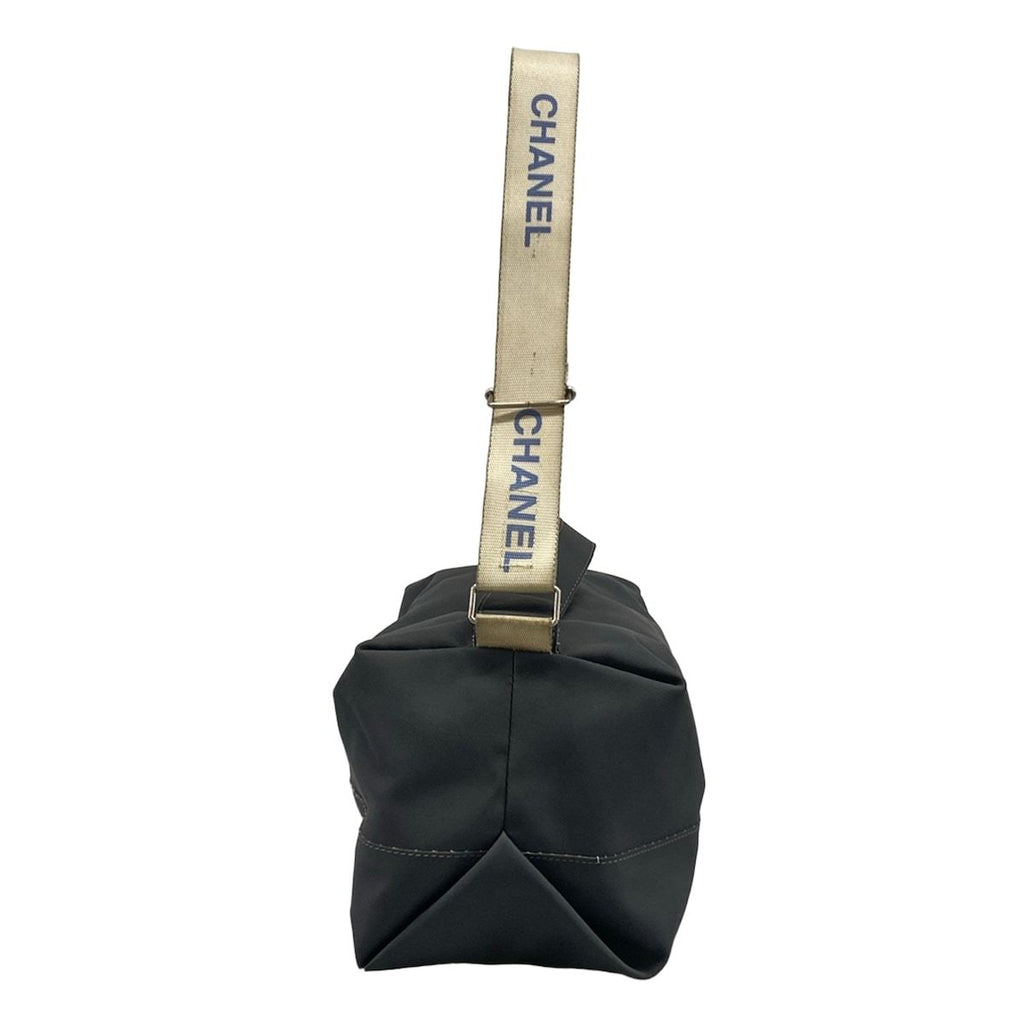 Chanel Shoulder Bag Dark Gray — view 4