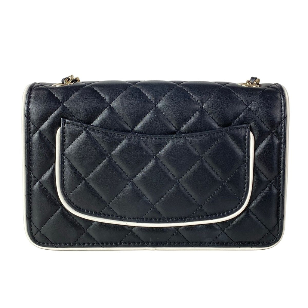 Chanel Wallet Quilted Black White Chain Metal Gold Lambskin Shoulder — view 2