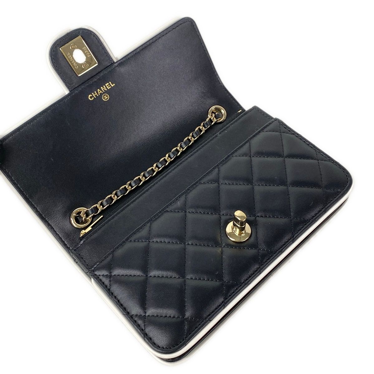Chanel Wallet Quilted Black White Chain Metal Gold Lambskin Shoulder — view 3
