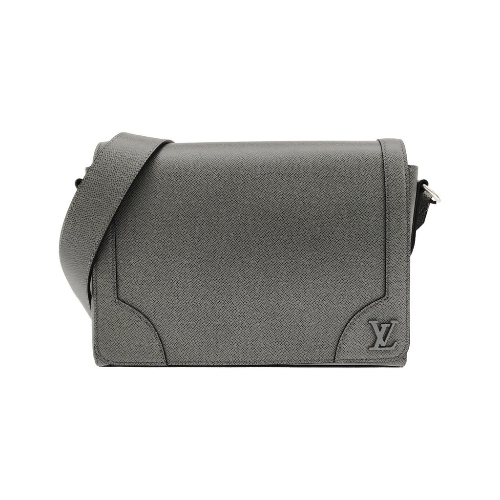Louis Vuitton Taiga New Flap Messenger Shoulder