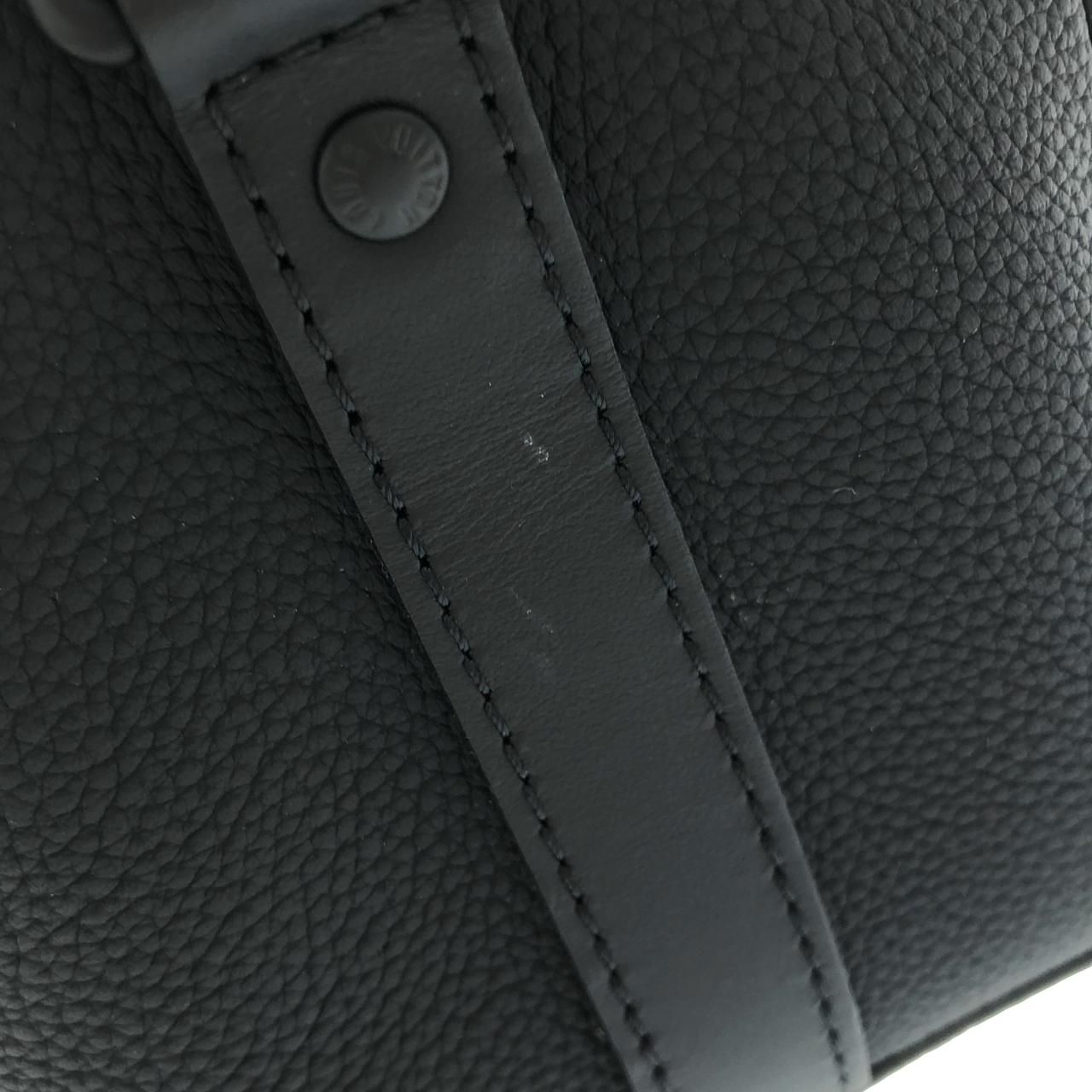 Louis Vuitton LV Aerogram City Keepall Shoulder — view 3