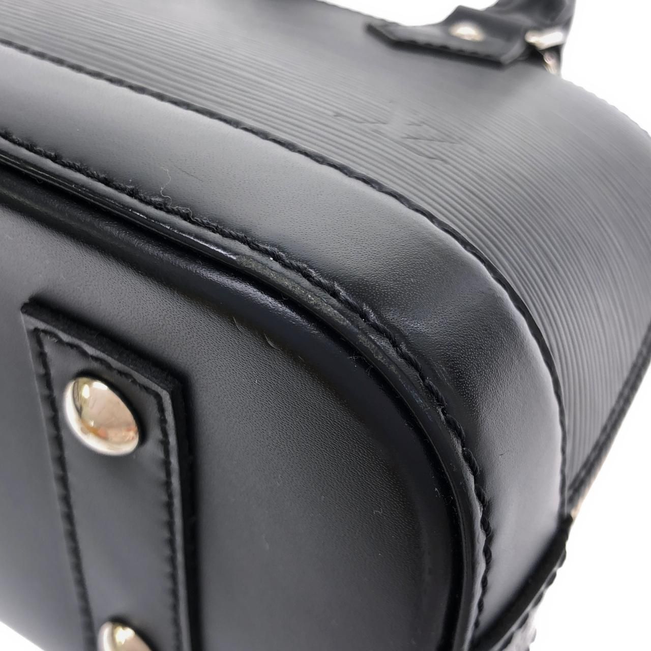 Louis Vuitton Epi Alma BB — view 2