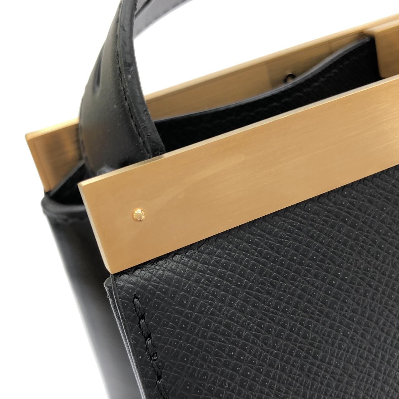 Louis Vuitton Taiga City Frame — view 5