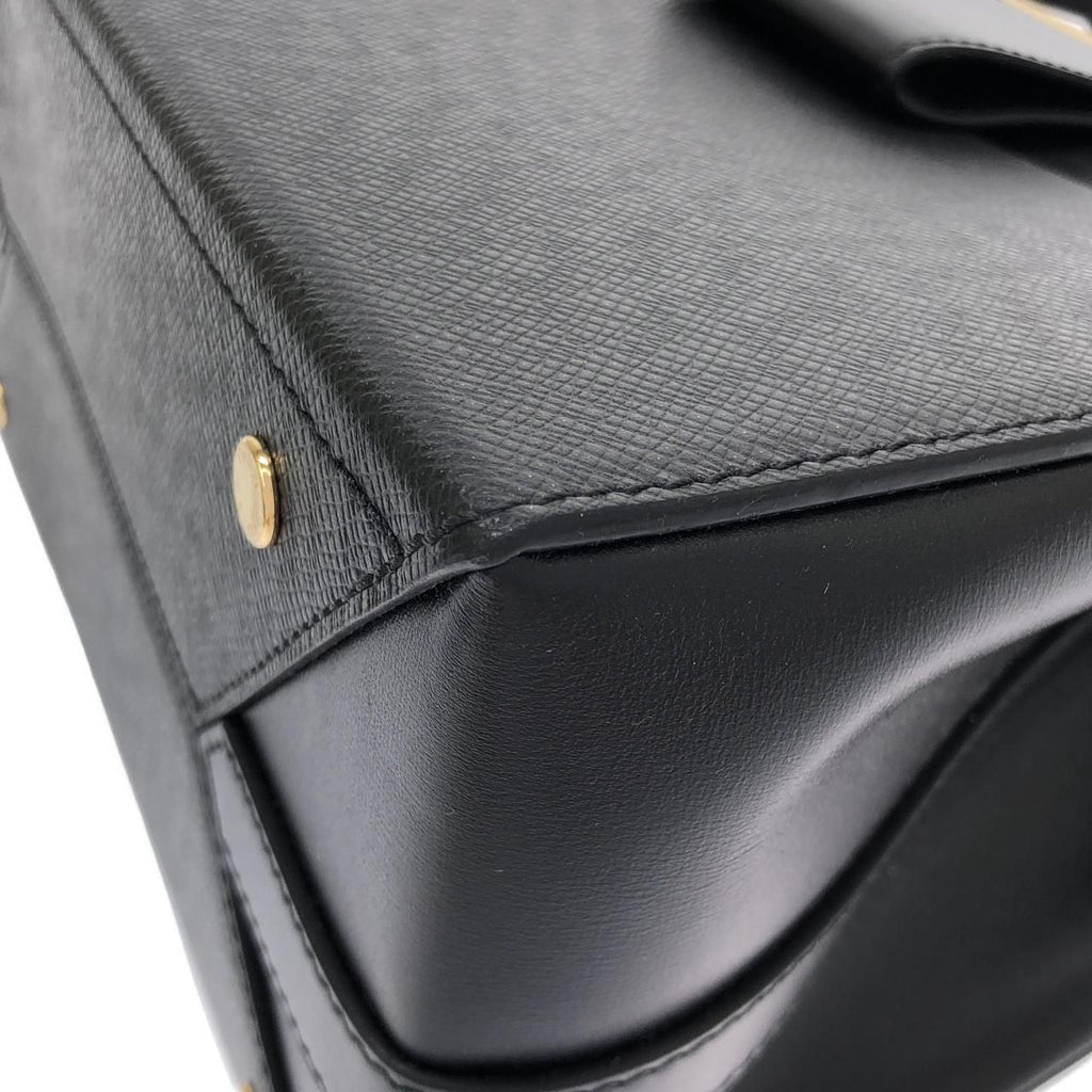 Louis Vuitton Taiga City Frame — view 3