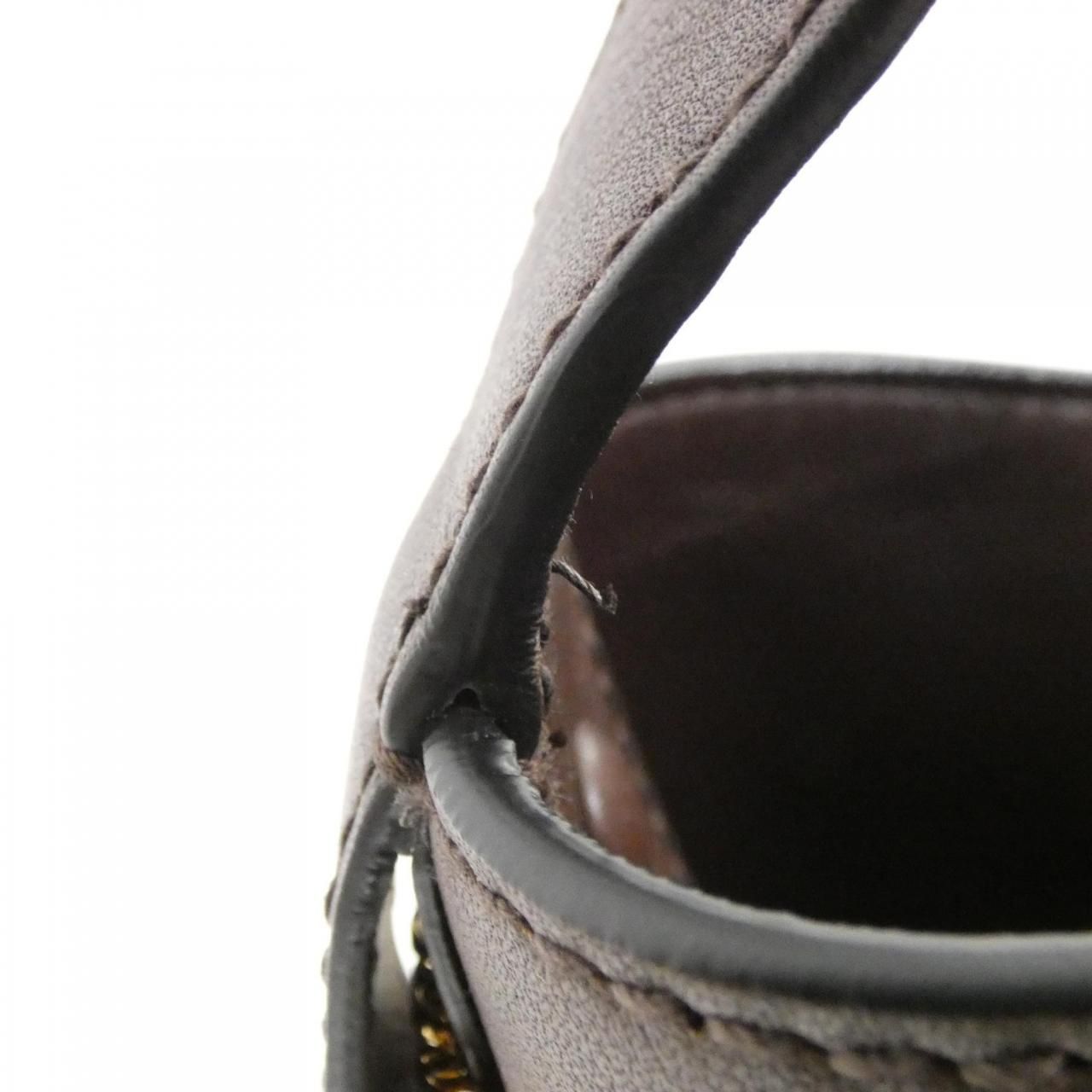 Prada Shoulder Bag Gold — view 7