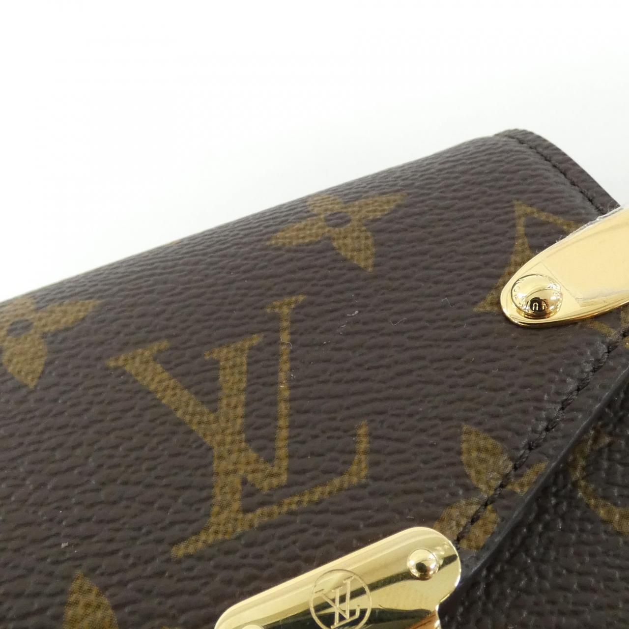 Louis Vuitton Monogram Phone Pouch Metis — view 4