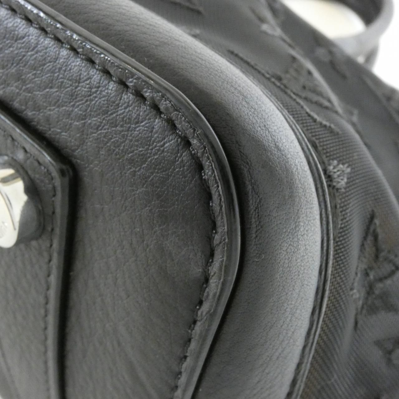 Louis Vuitton Monogram Lockit — view 3