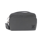 Louis Vuitton Taiga Avenue Messenger Shoulder