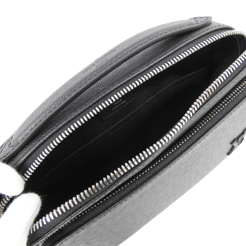 Louis Vuitton Taiga Avenue Messenger Shoulder — view 6