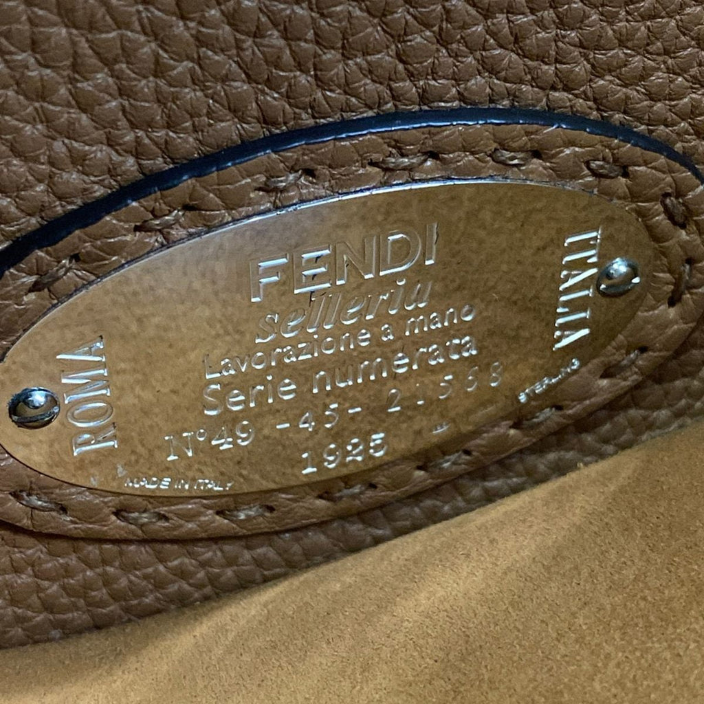 Fendi Handbag Peekaboo Iconic Selleria Black Leather — view 9