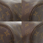 Louis Vuitton Neverfull MM Monogram Tote — view 4