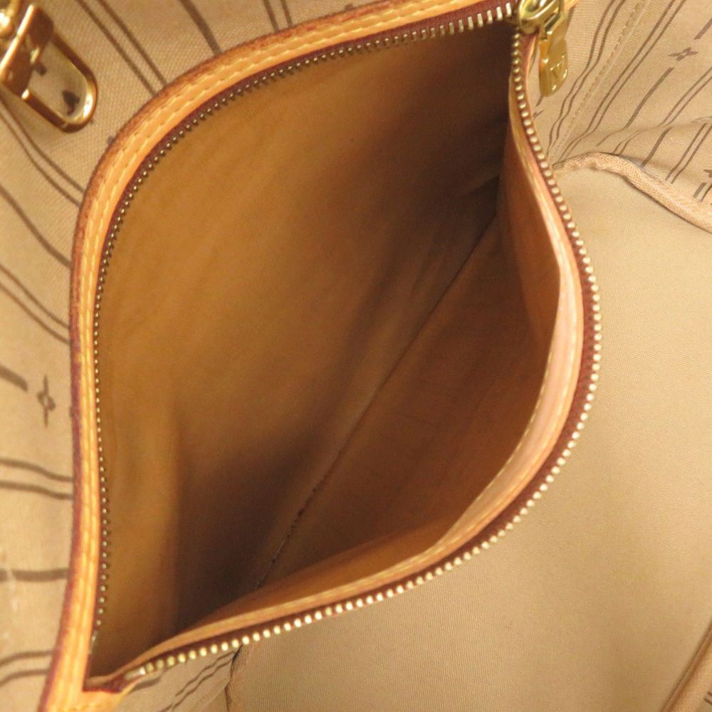 Louis Vuitton Neverfull MM Monogram Tote — view 6