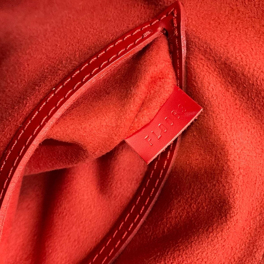 Louis Vuitton Handbag Epi Alma Rouge Leather — view 9