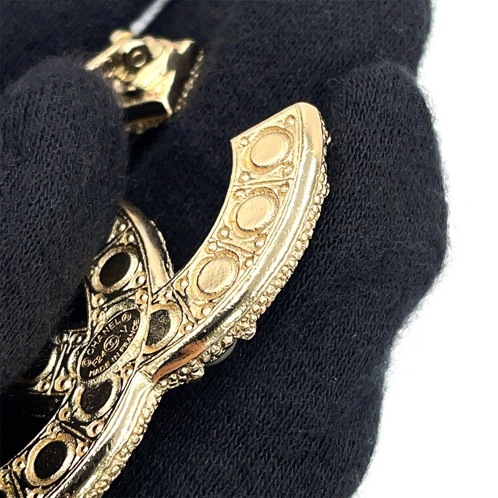Chanel Brooch CC Logo Rhinestone Faux Pearl Metal — view 6
