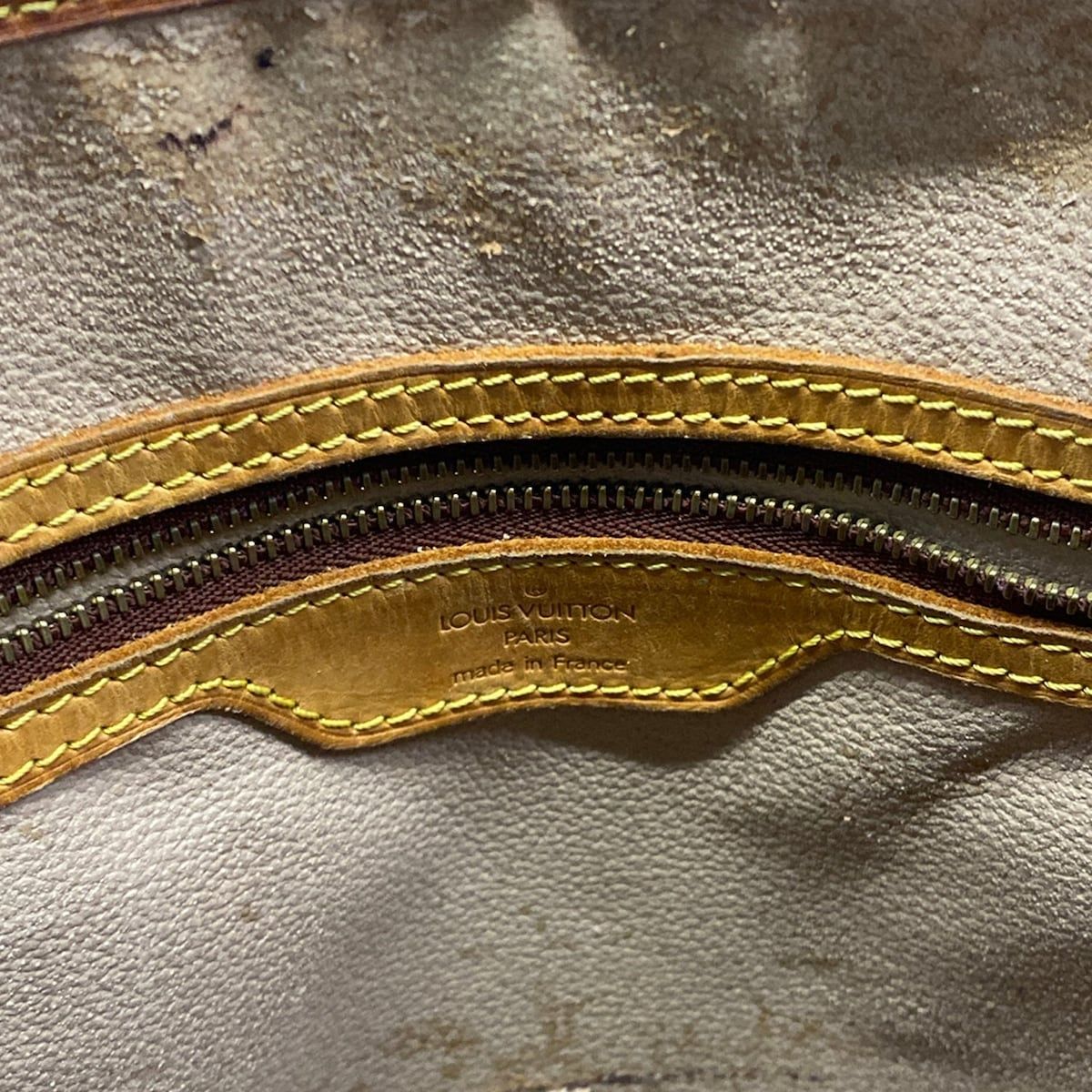 Louis Vuitton Shoulder Bag Monogram Bucket GM — view 9