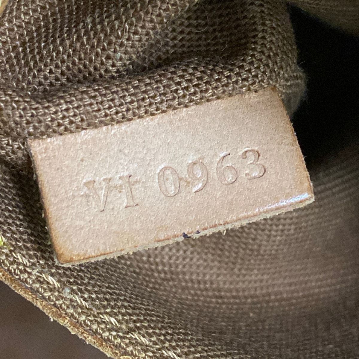 Louis Vuitton Handbag Monogram Alma — view 9