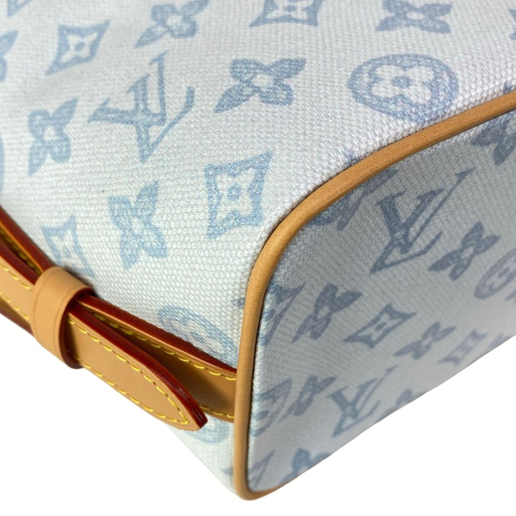 Louis Vuitton Shoulder Bag All in BB Blue Courier — view 6