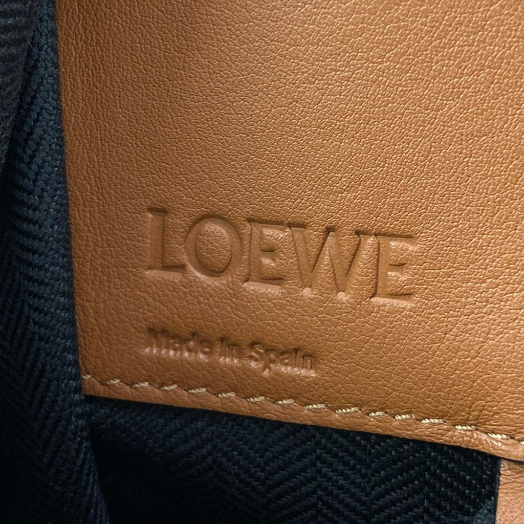 Loewe Handbag Hammock Bag Small Brown — view 9