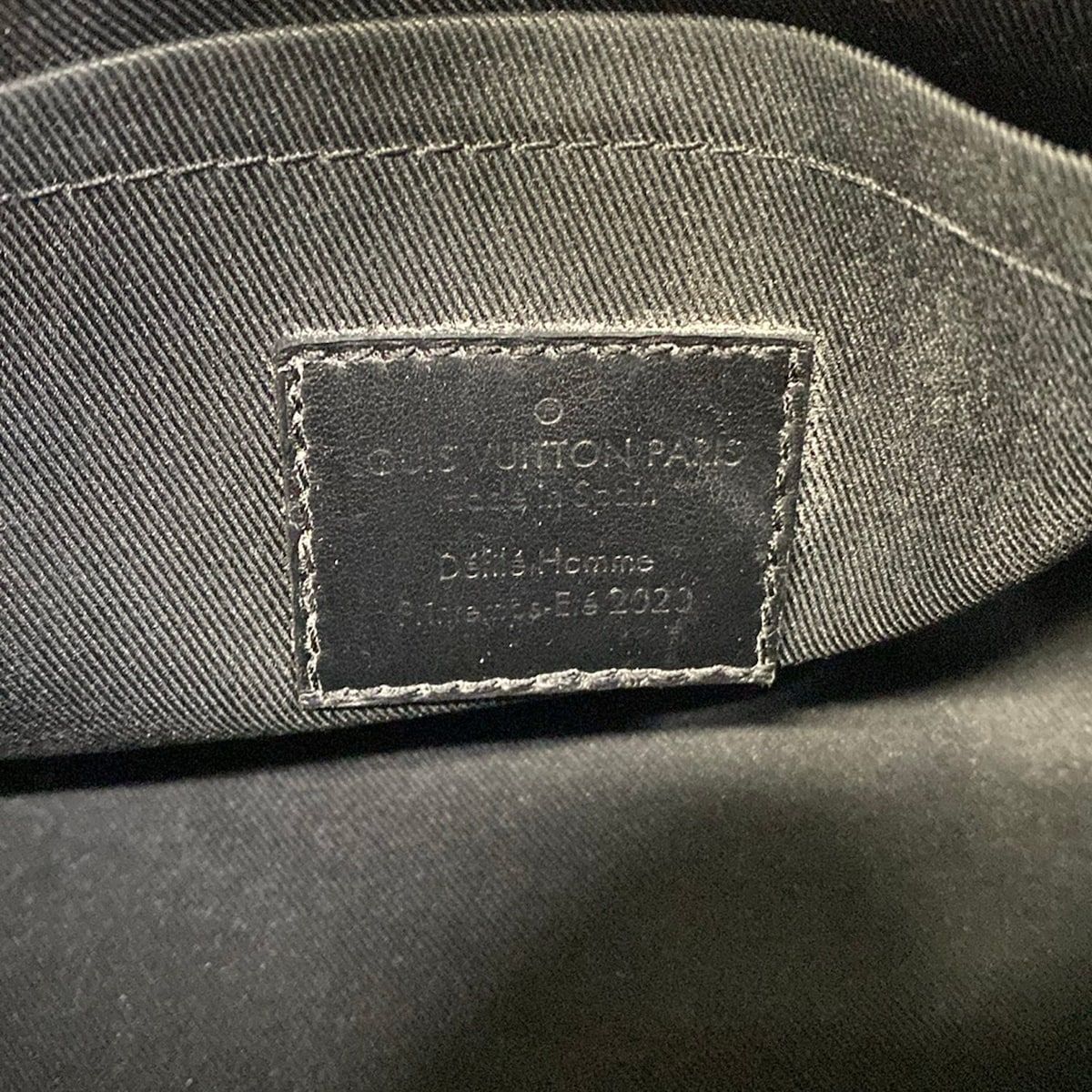 Louis Vuitton Shoulder Bag Monogram Tufting Triangle Messenger Turquoise — view 9