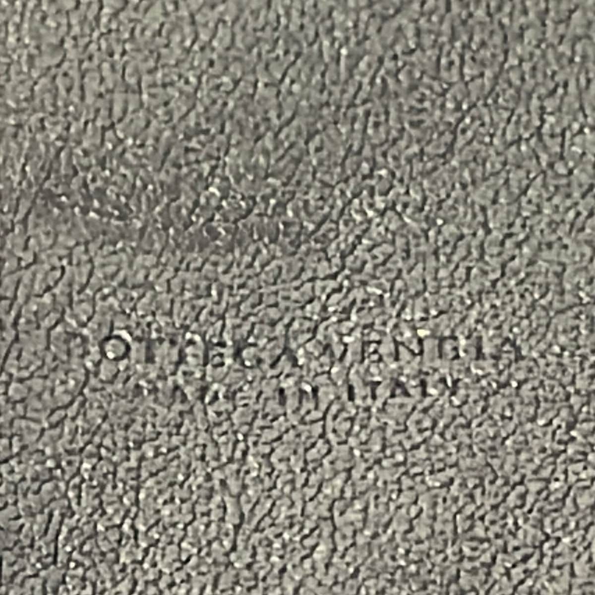 Bottega Veneta Clutch Intrecciato Dark Navy Leather — view 8