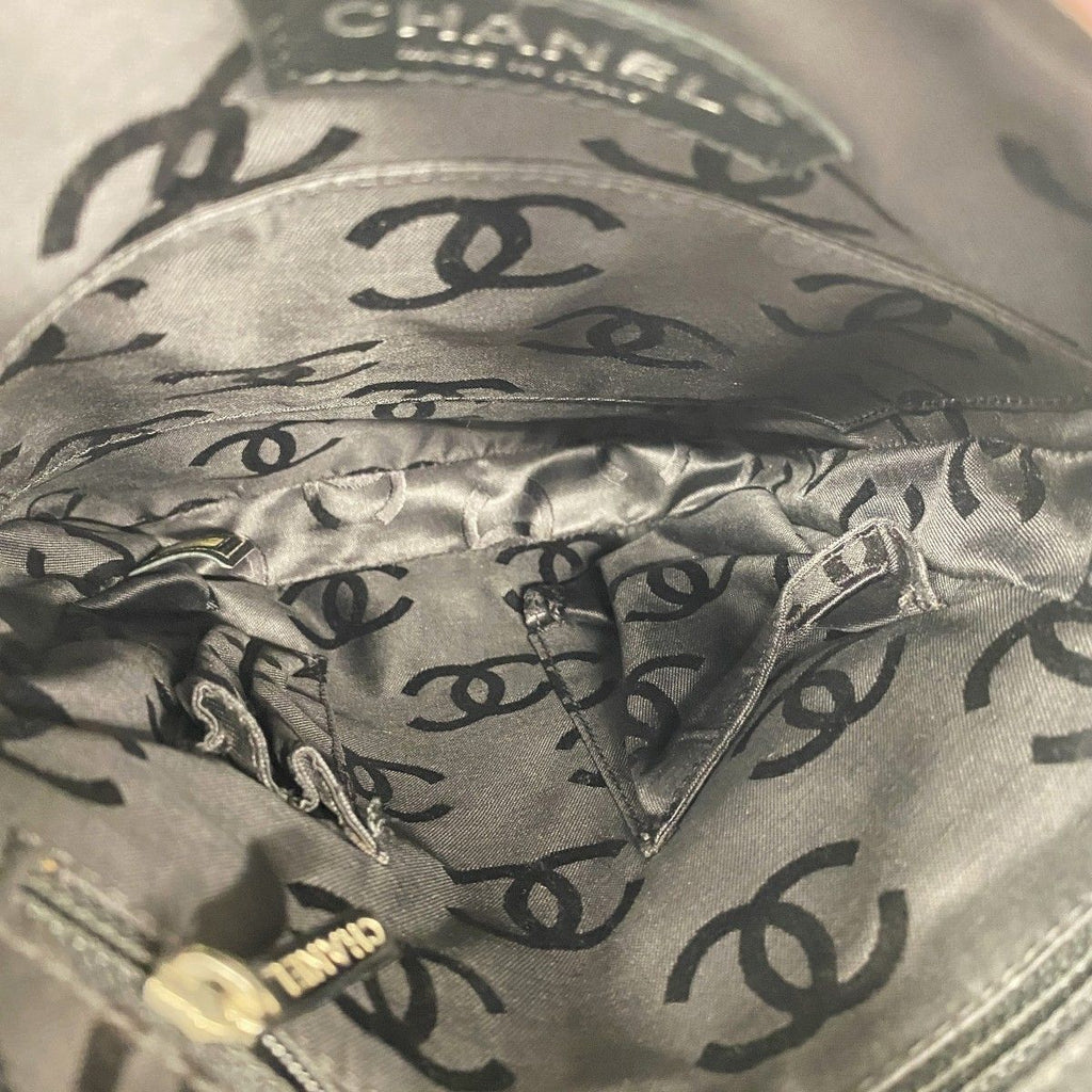Chanel Shoulder Bag Cambon Lambskin Pink Black Silver — view 4