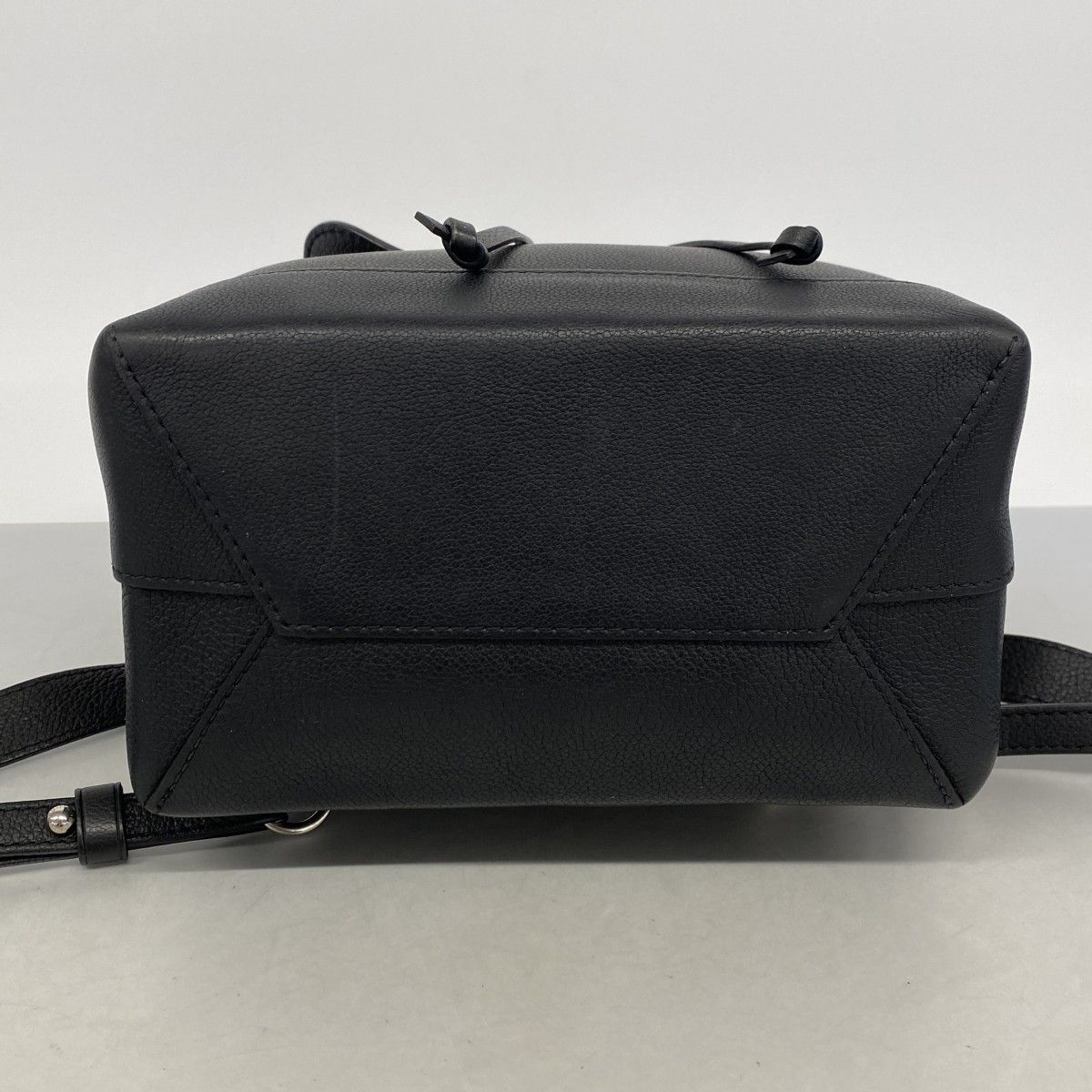 Louis Vuitton Backpack Lockme Noir — view 3