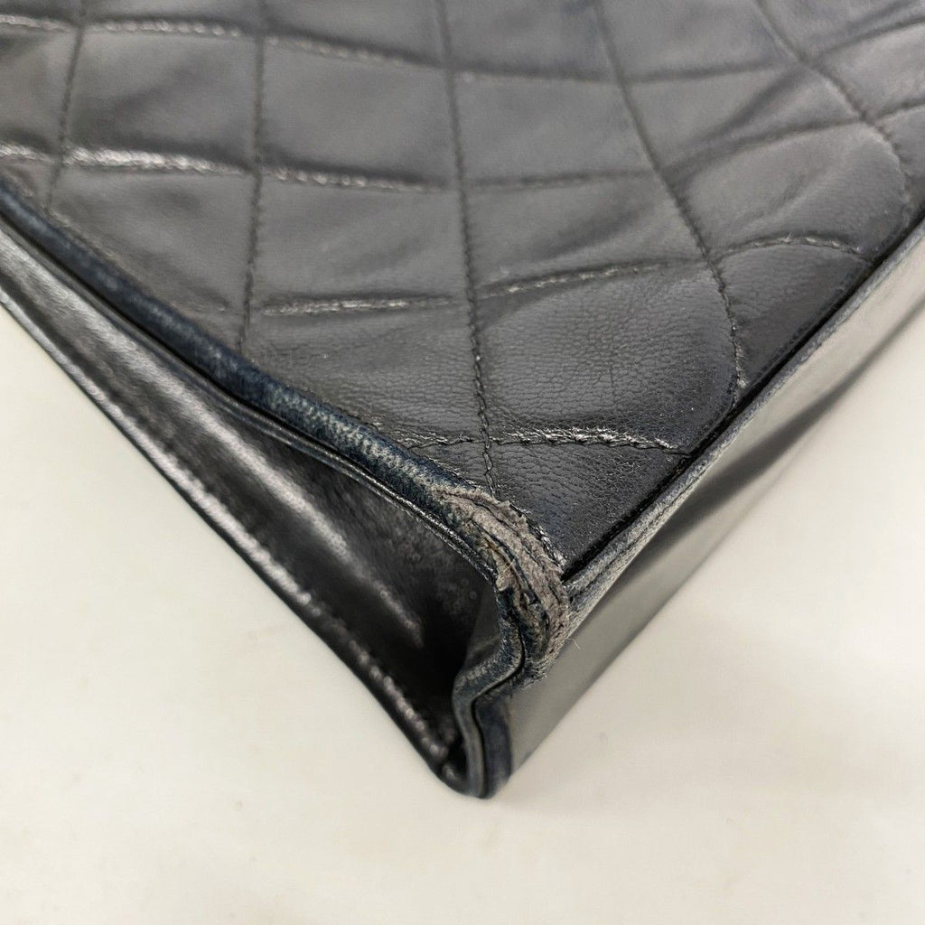Chanel Shoulder Bag Quilted Lambskin Black Gold — view 6