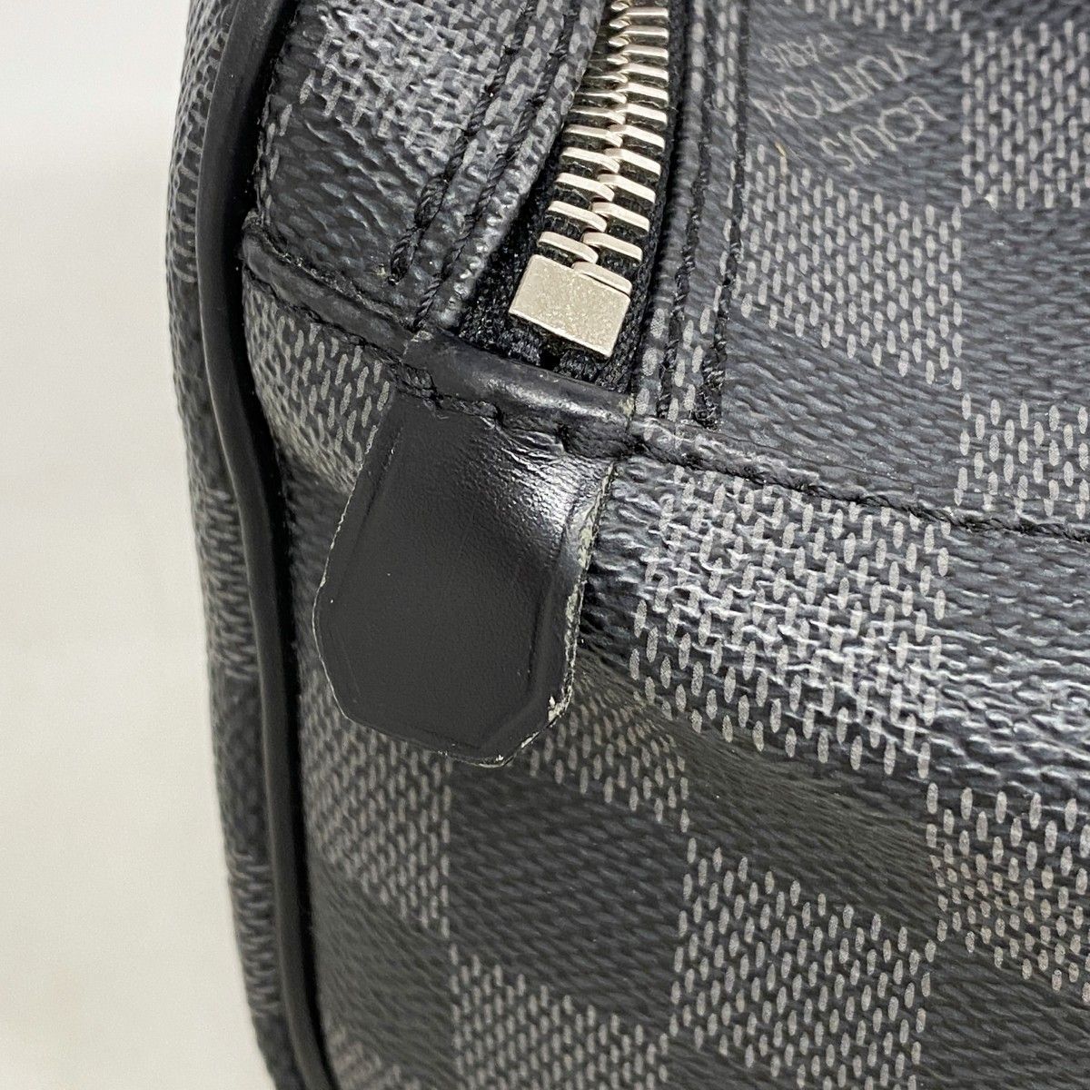 Louis Vuitton Pouch Damier Graphite Toilette Gray — view 7