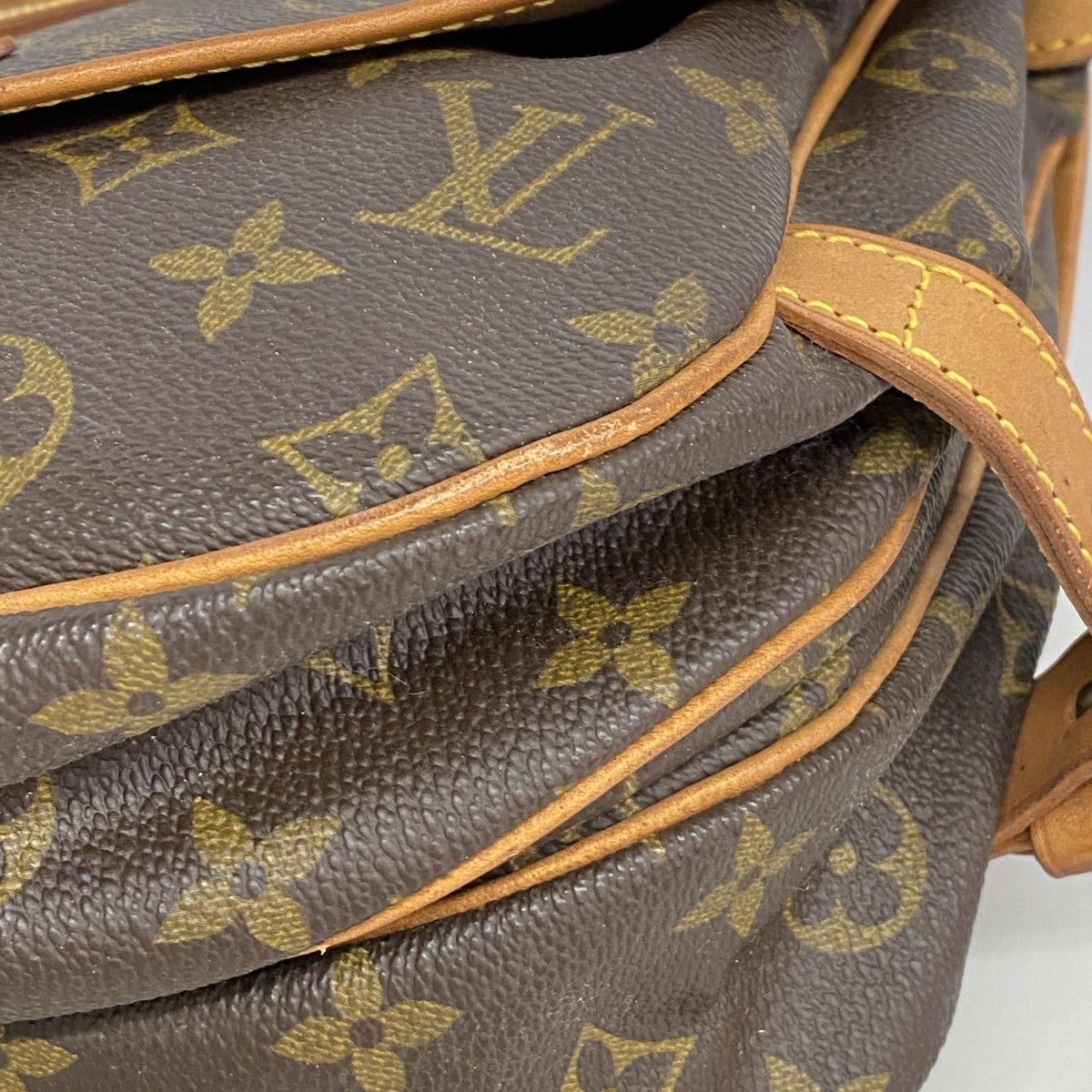 Louis Vuitton Shoulder Bag Monogram Saumur 30 Brown — view 8