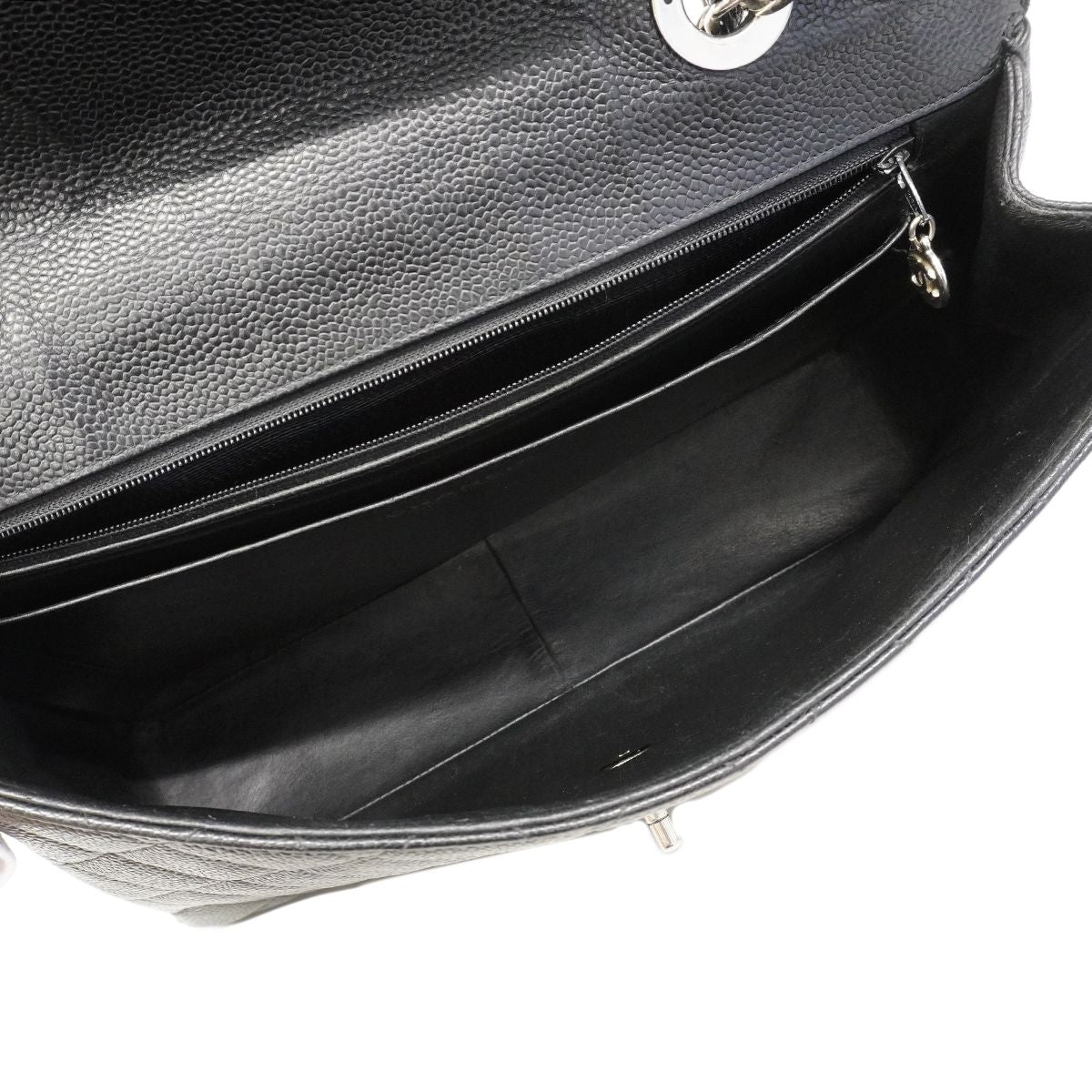 Chanel Shoulder Bag Maxi Quilted Caviar Leather Black Silver — view 4