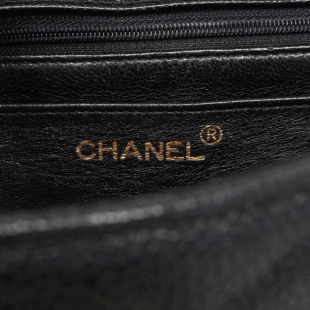 Chanel Shoulder Bag Stitch Caviar Leather Black Gold — view 5