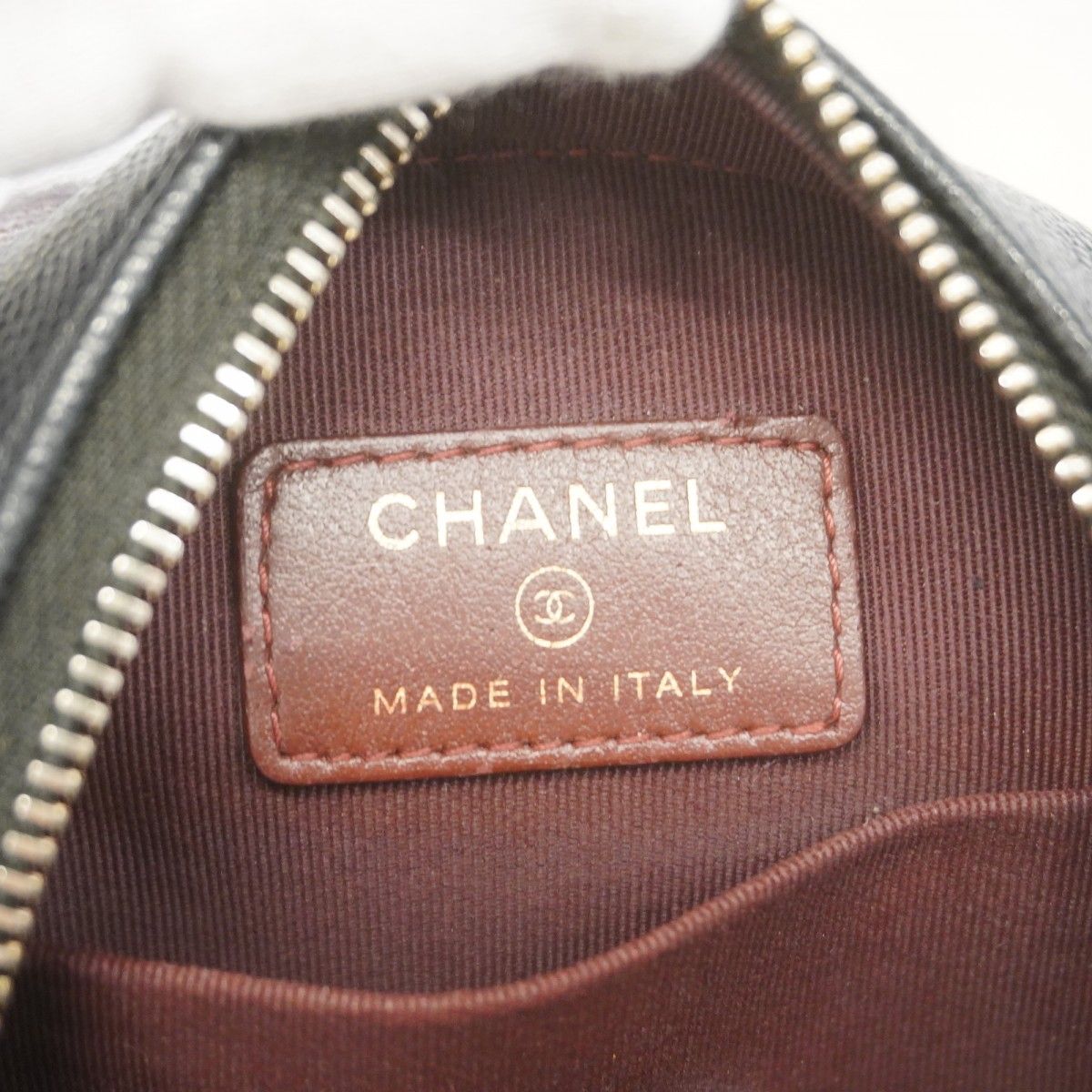 Chanel Shoulder Bag Quilted Caviar Leather Black Gold — view 5