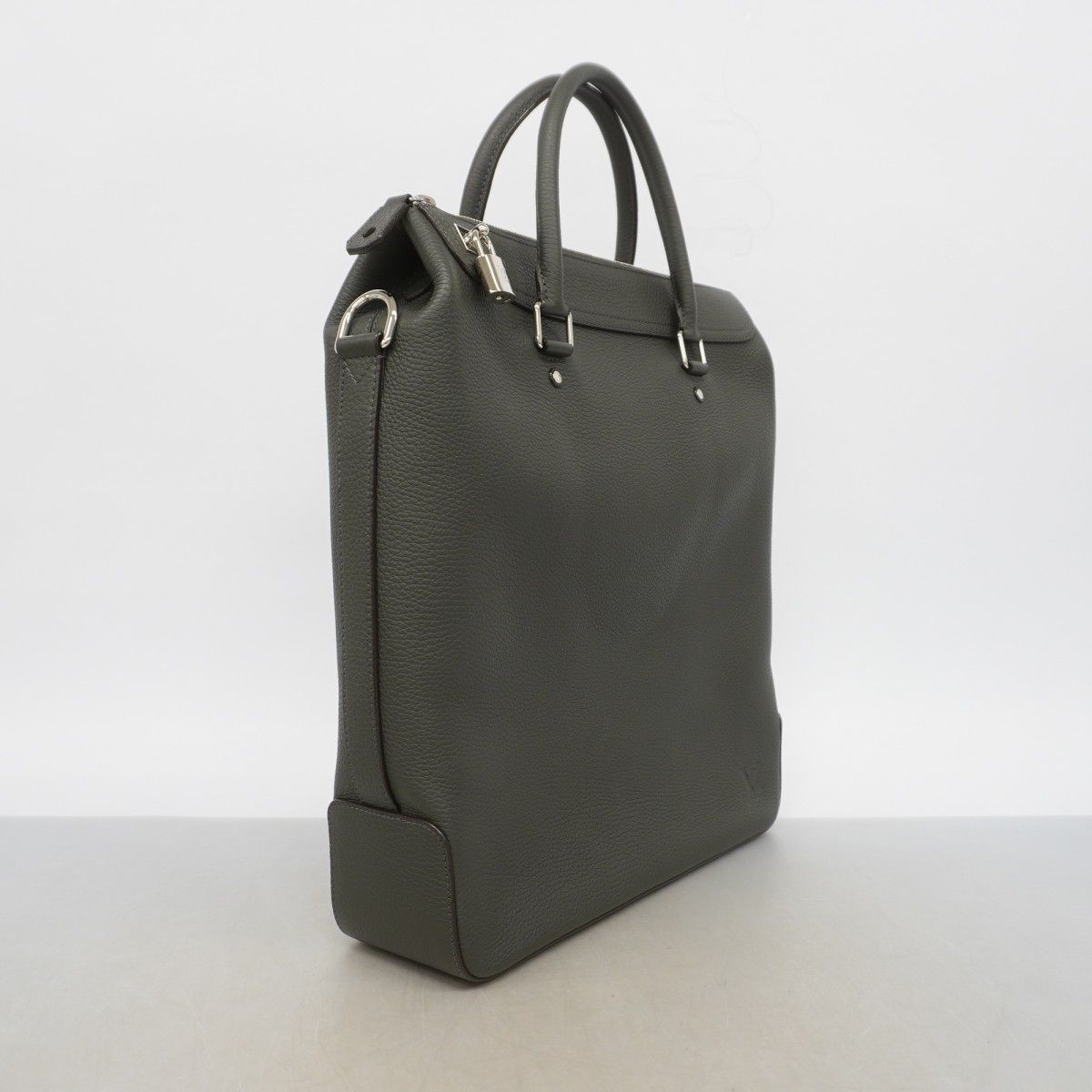 Louis Vuitton Tote Taurillon Greenwich Gray 2-Way — view 2