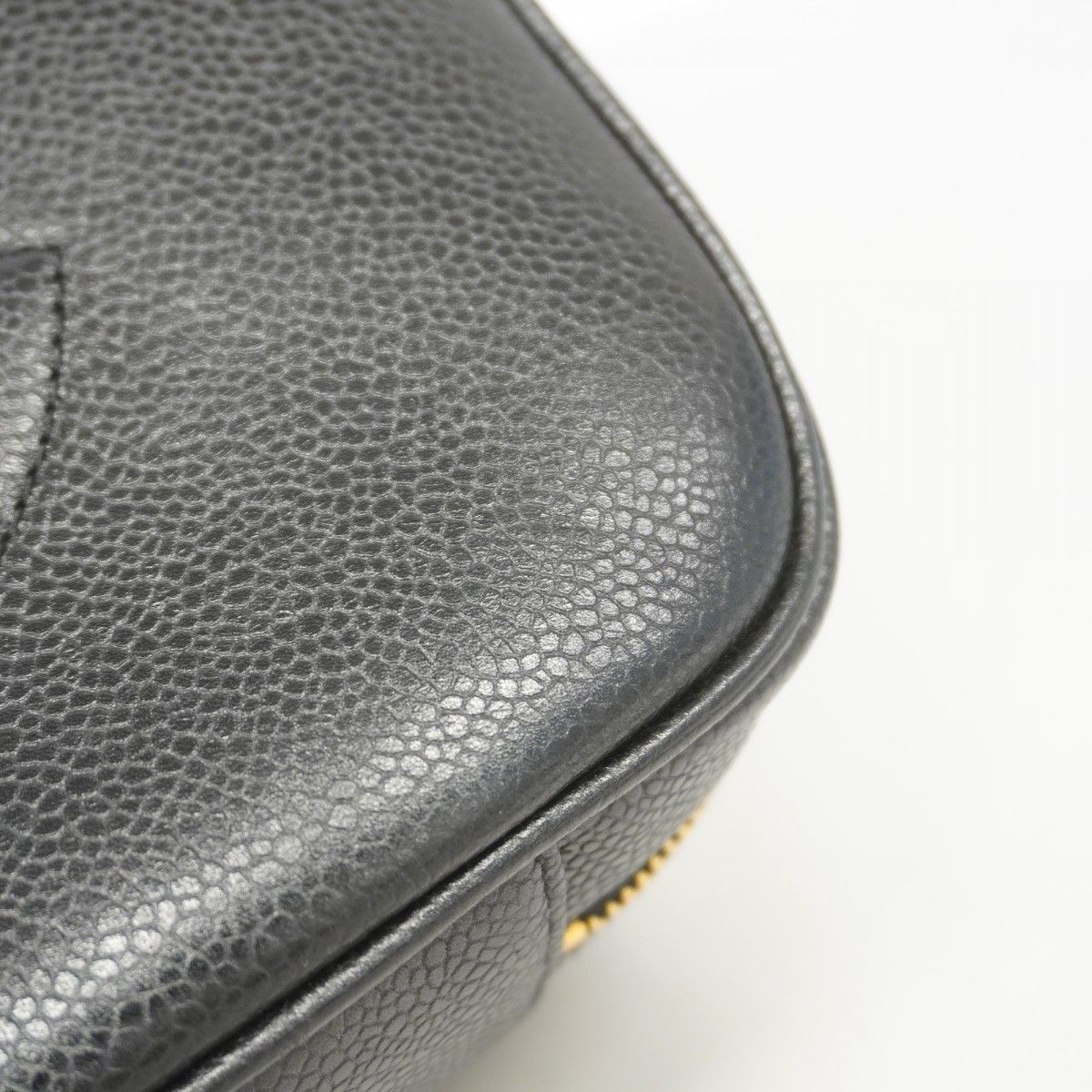 Chanel Vanity Bag Caviar Leather Black Gold 2-Way — view 7