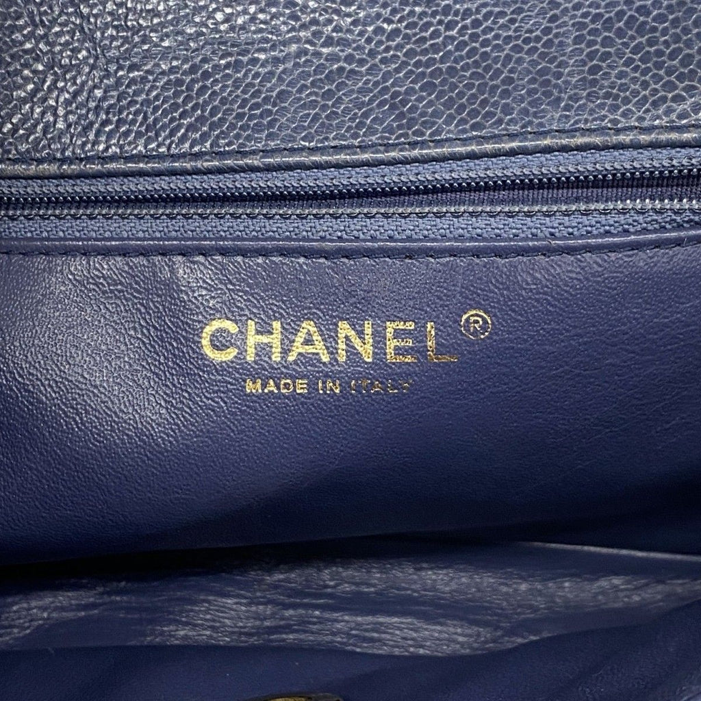 Chanel Shoulder Bag Quilted Caviar Leather Blue Gold — view 5