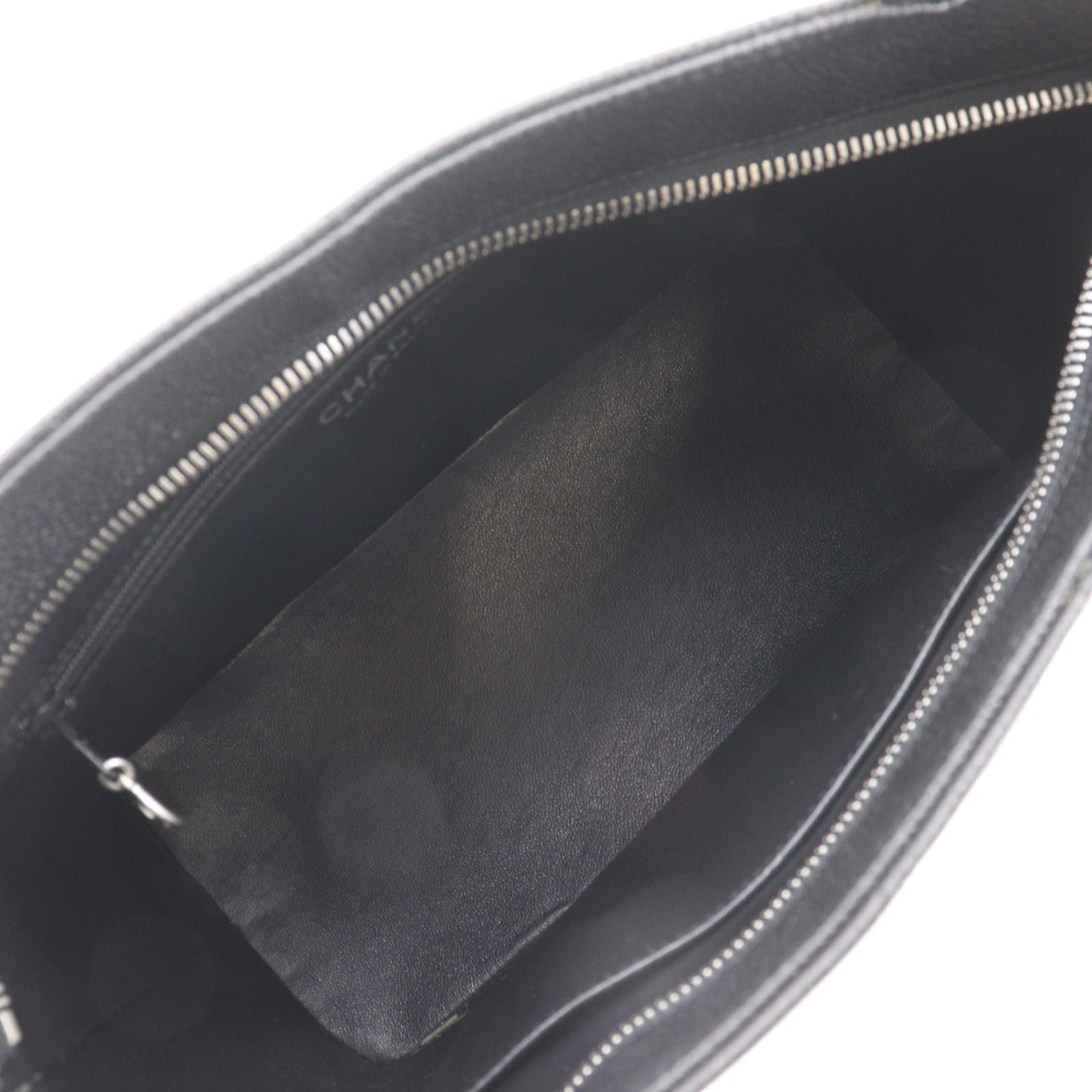Chanel Reissue Tote Caviar Leather Black — view 6