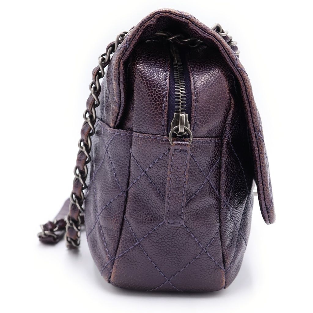 Chanel Maxi Quilted Caviar Leather Silver Chain Shoulder Bag Tote Purple — view 3