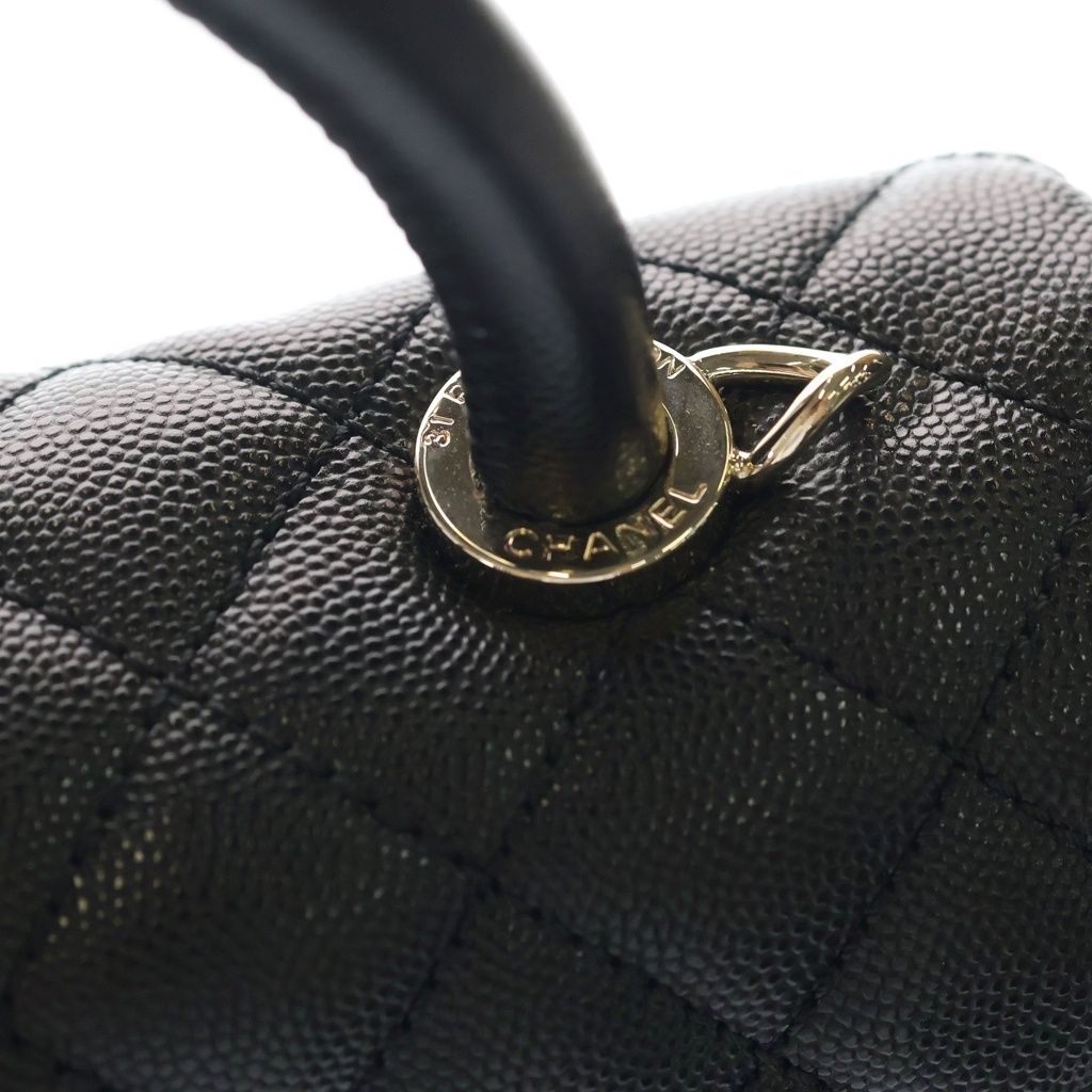Chanel Herehandle 29 Shoulder Bag Caviar Leather Gold Black Stand — view 7