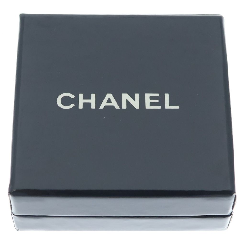 Chanel CC Logo Quilted Earrings for Both Ears Gold Plated — view 6