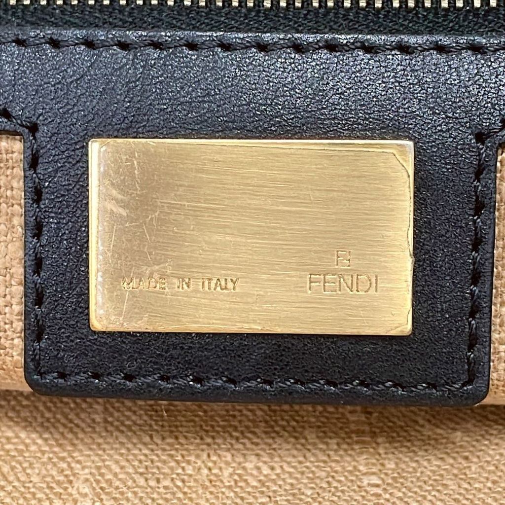 Fendi Shoulder Bag Diavolo Trapezio Black Leather — view 9