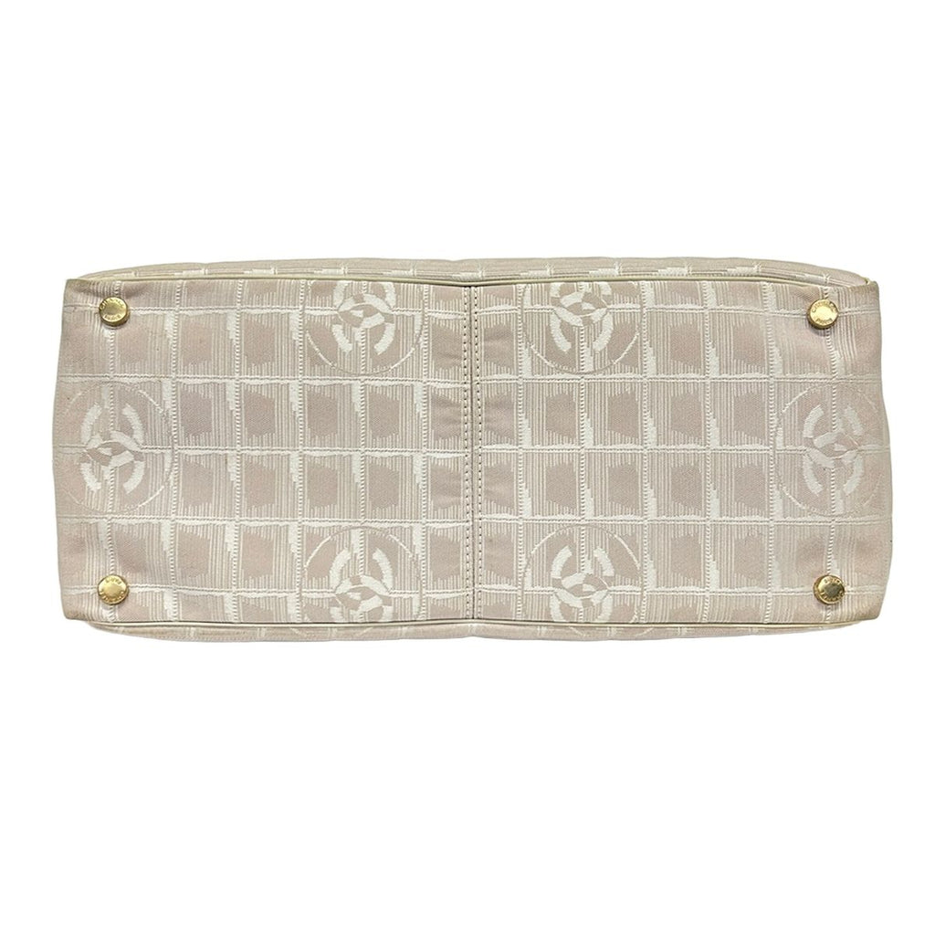 Chanel Tote New Travel Line MM Light Pink Ivory Leather — view 5