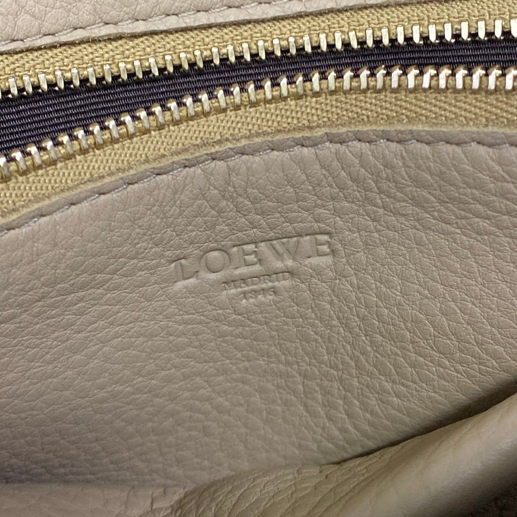 Loewe Handbag Amazona 28 Light Brown Dark Leather — view 9