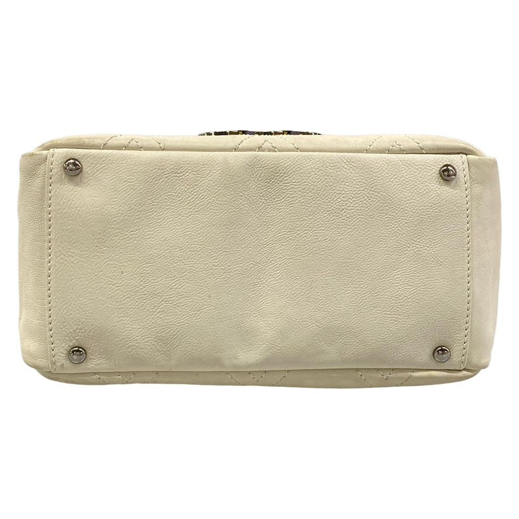 Chanel Shoulder Bag Diamond Stitch Ivory Chain CC Logo Silver Jumbo Leather — view 5