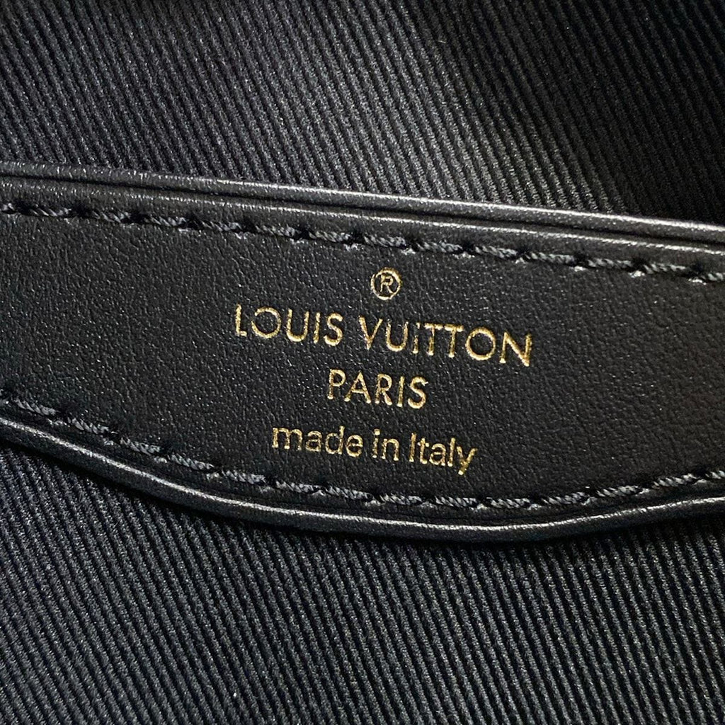 Louis Vuitton Shoulder Bag Monogram Boulogne NM Noir — view 9