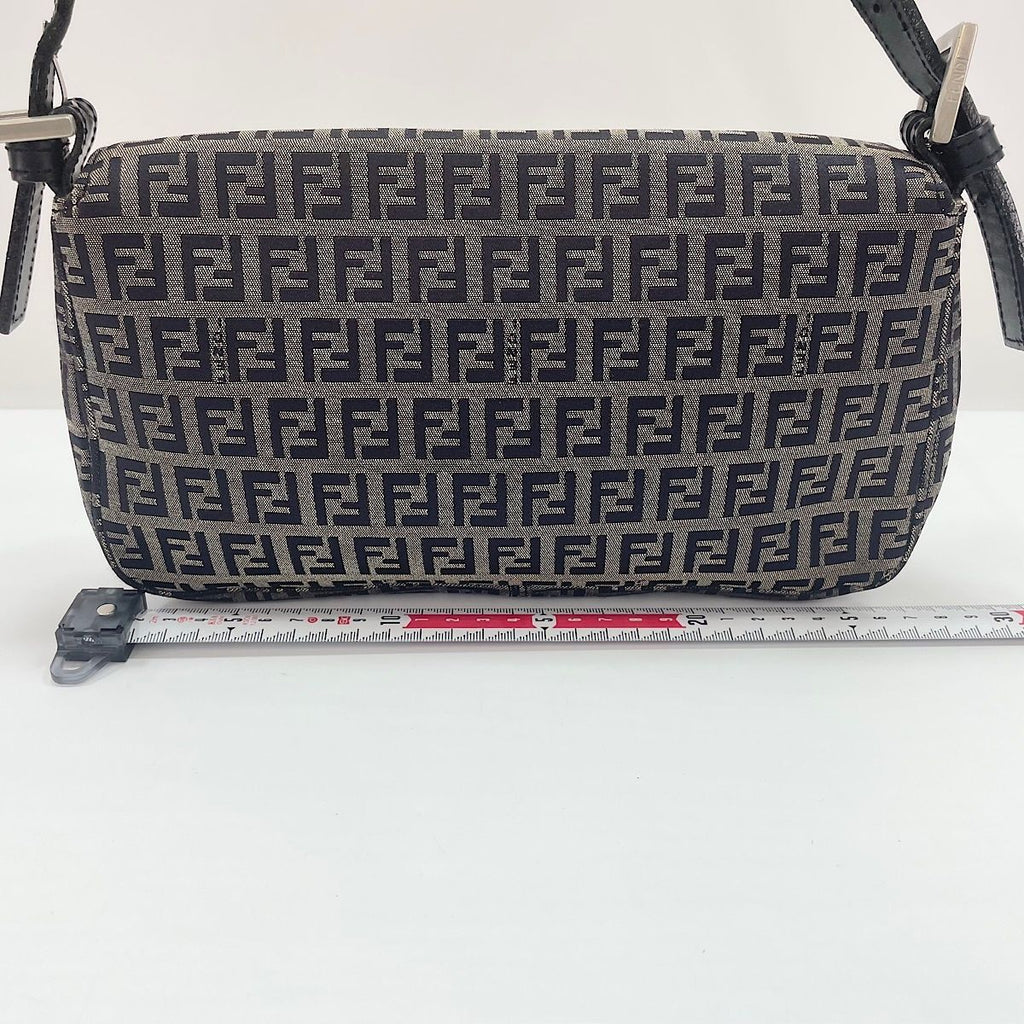 Fendi Shoulder Bag Mamma Bucket Zucchino — view 4